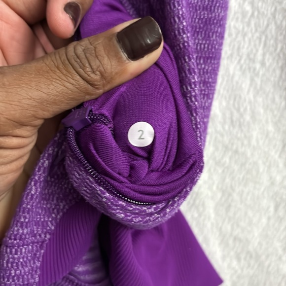 Lululemon Runderful 1/4 zip size 2 - Picture 2 of 5